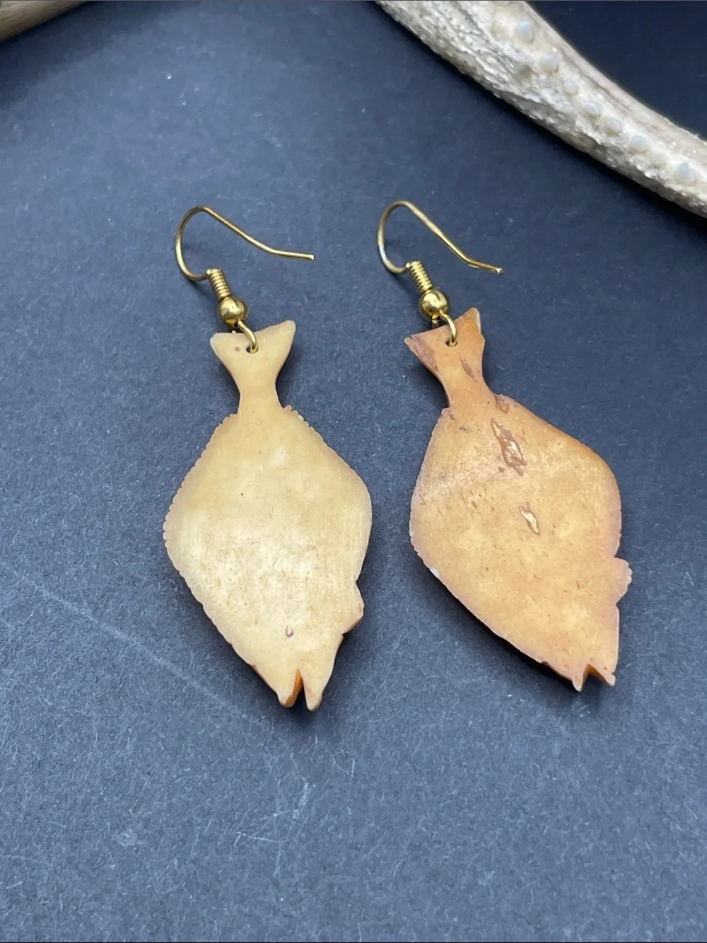 Ox bone bass earrings vintage - Picture 4 of 5